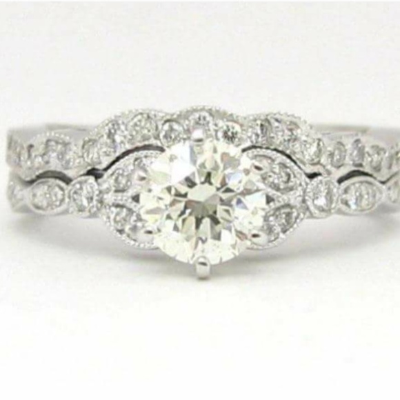 Jewelry - Diamond engagement ring set size  5.5 antique